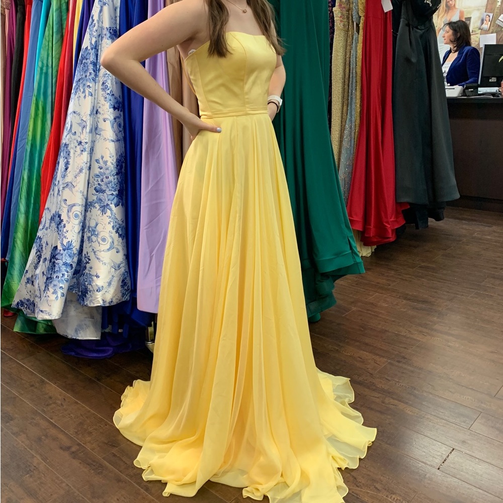 Sherri Hill Prom Dress